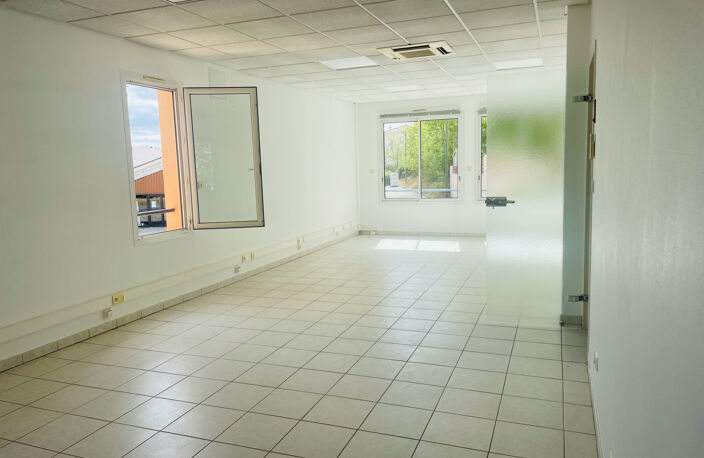  Local professionnel — photo 3