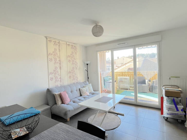 Appartement T3 de 2018 avec terrasse et parking — photo 1
