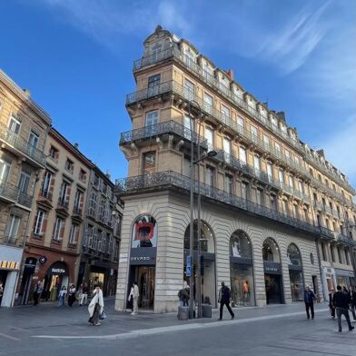 Commerce  436000 €