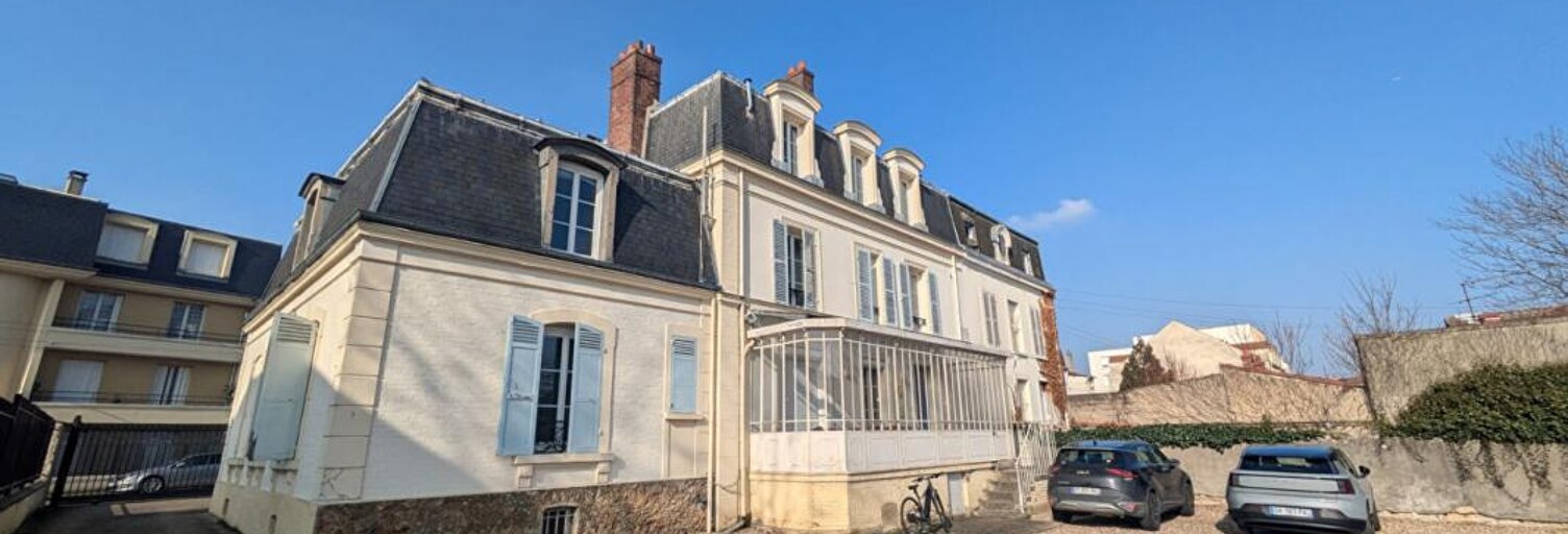 Appartement 11 Pièces 240 m² à vendre à Les Mureaux (78130)