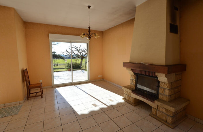 Maison de Plain-Pied en Campagne  — photo 5