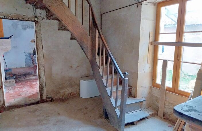 Maison à restaurer à vendre à Saint Savin 86 — photo 4