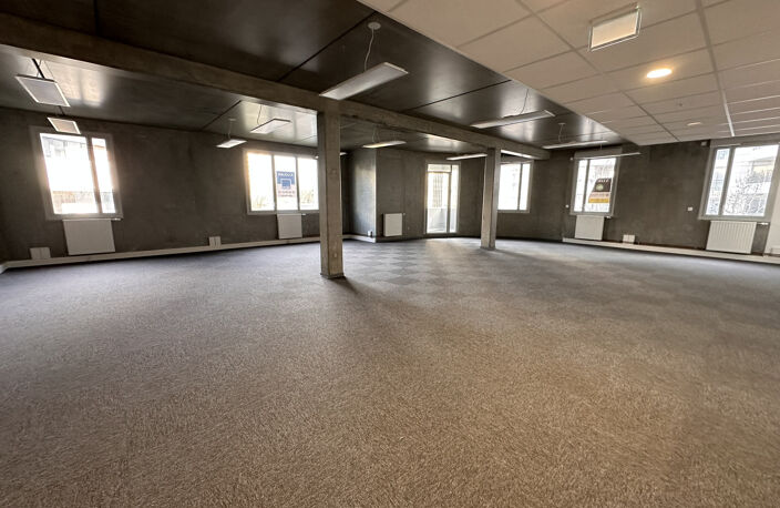 Bureaux 128m2 - Angers Centre — photo 2