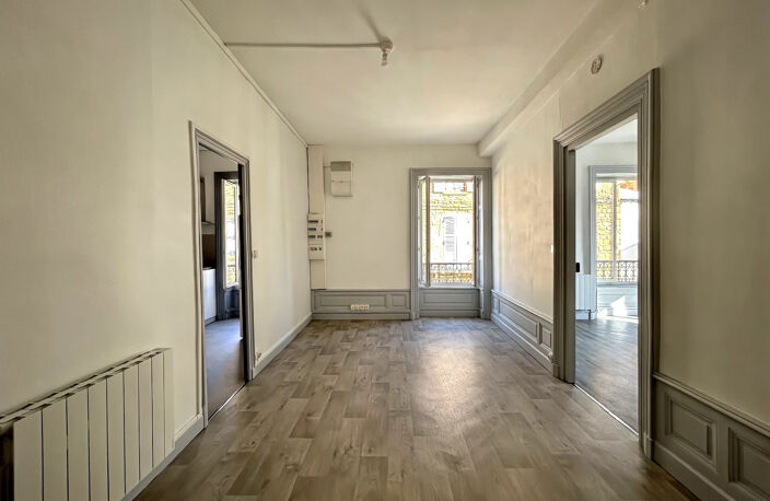 En vente à Chessy (69) : appartement  2 chambres — photo 3