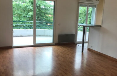 location appartement 750 € CC /mois à proximité de Gan (64290)