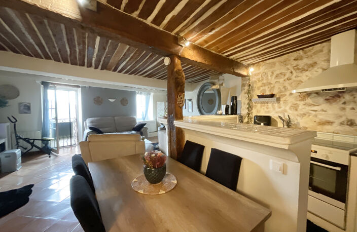 RAVISSANT T3 AU CHARME DE L'ANCIEN — photo 3