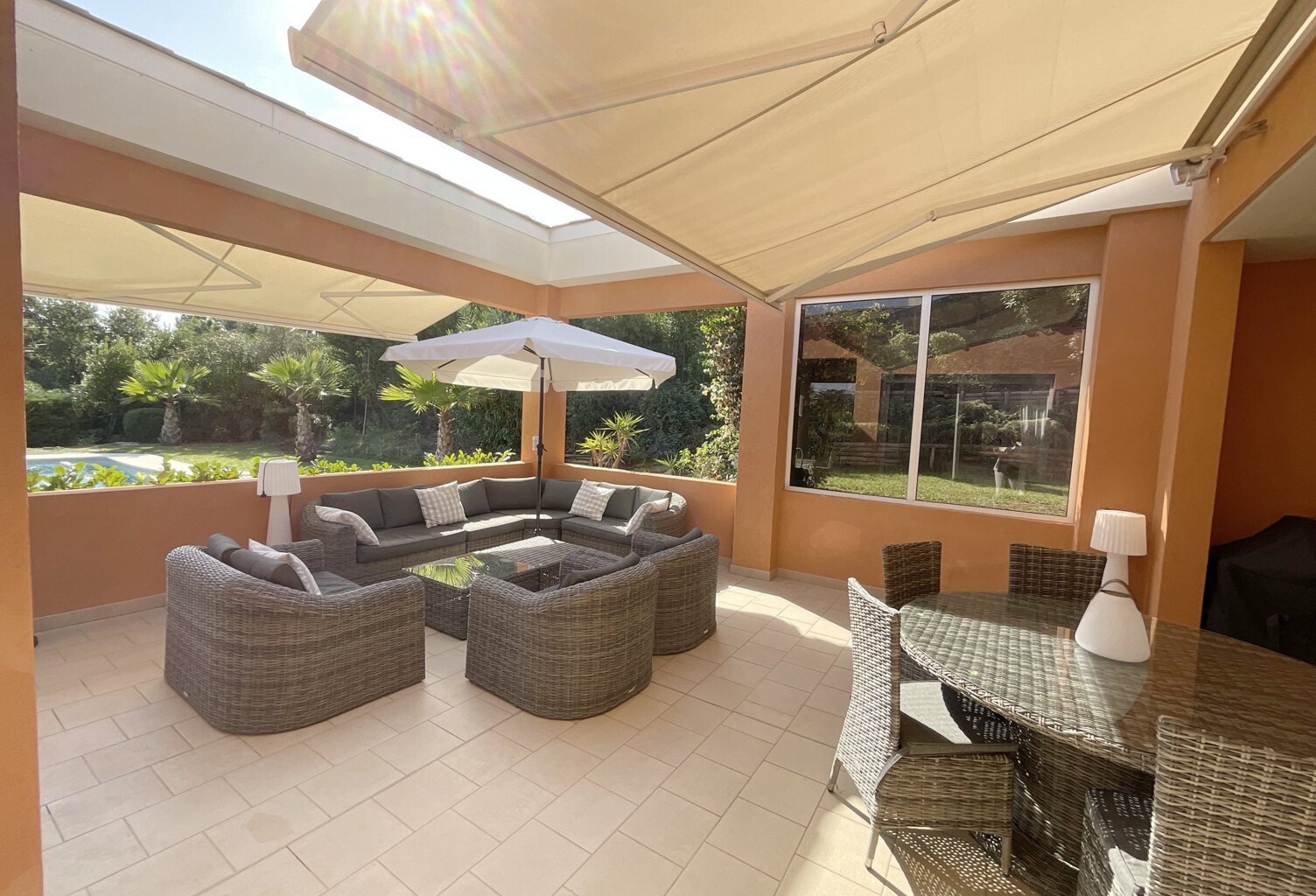 MANDELIEU - Villa avec piscine dans Domaine sécurisé — photo 1