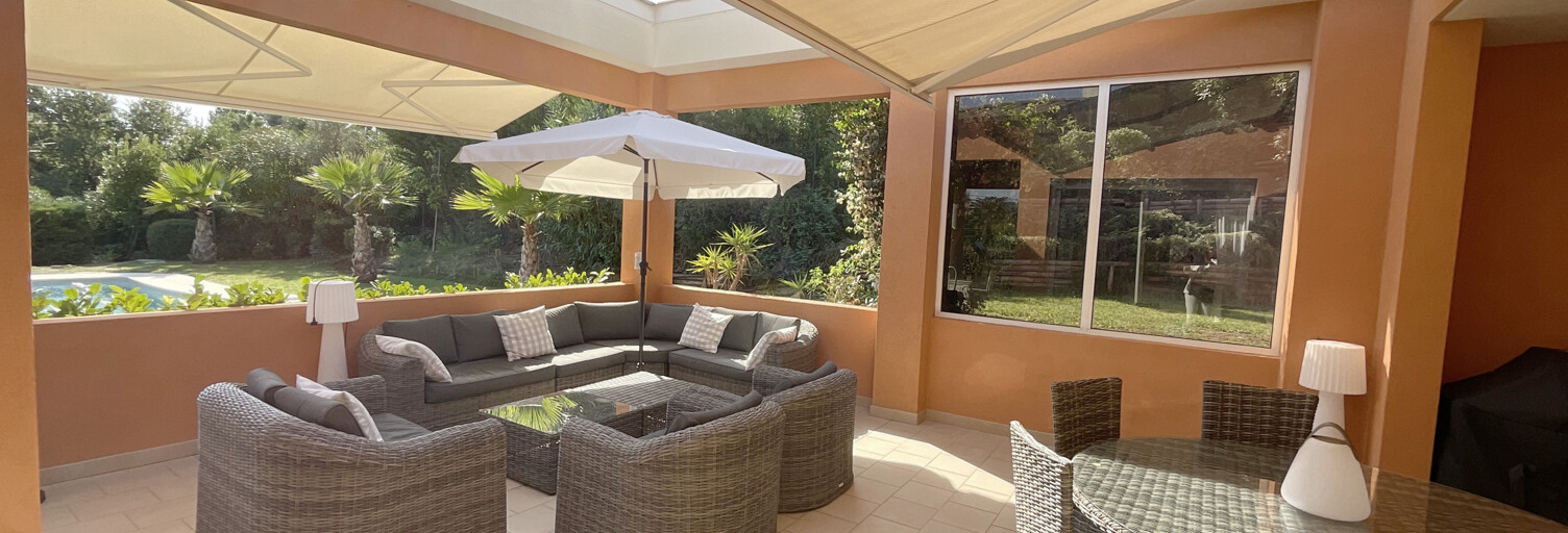 Maison 5 Pièces 141 m² à vendre à Mandelieu-la-Napoule (06210)