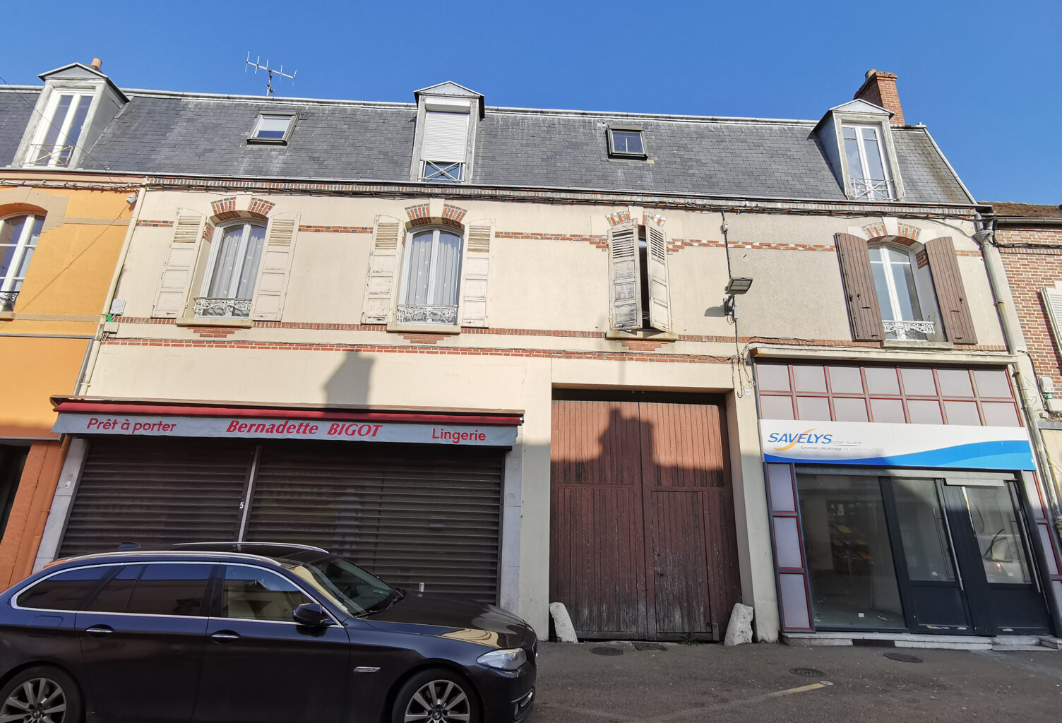IMMEUBLE 209M2   DEUX PAS DU CENTRE-VILLE — photo 1