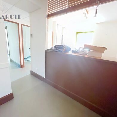 Commerce 2 pièces 118500 €