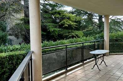 Appartement 4 pièces 1300 €