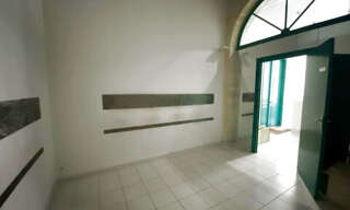 Commerce  105 m² à vendre à Nîmes (30000)