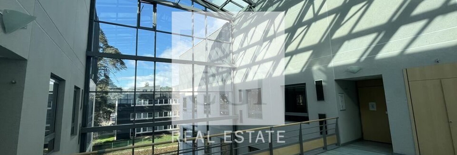 Bureau  1691 m² à louer à Limonest (69760)