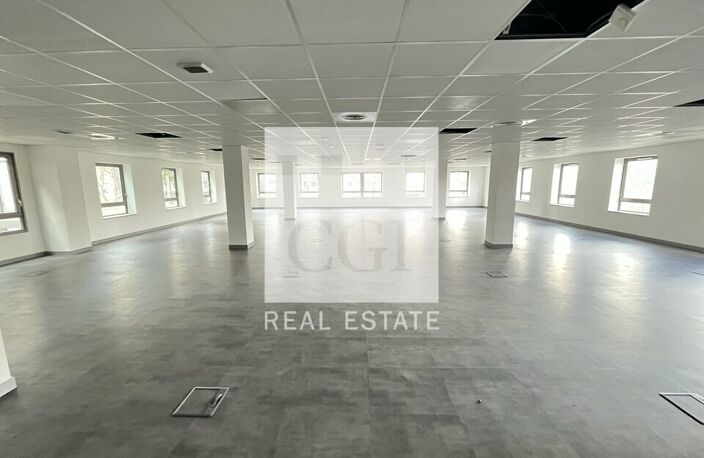 BUREAUX à LOUER — photo 2