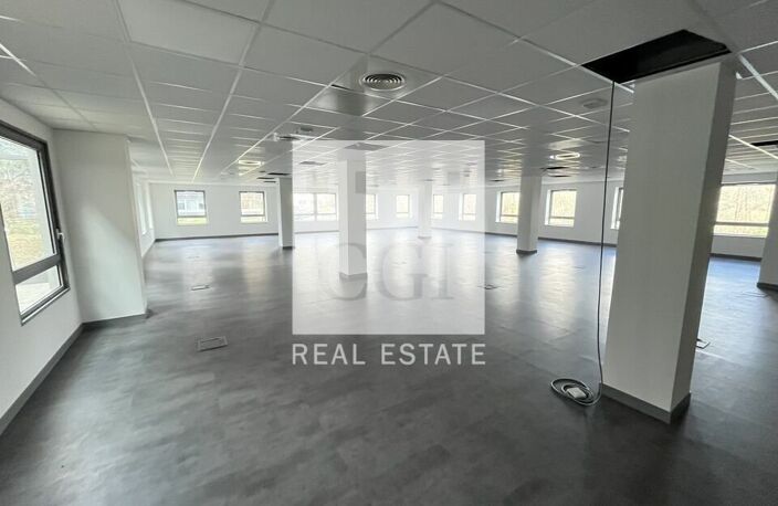 BUREAUX à LOUER — photo 3