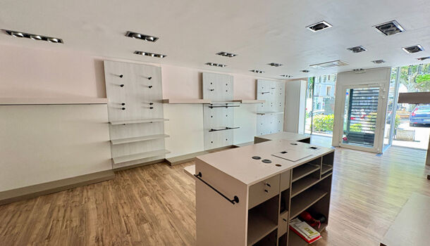 Local commercial  à louer Voiron 38500