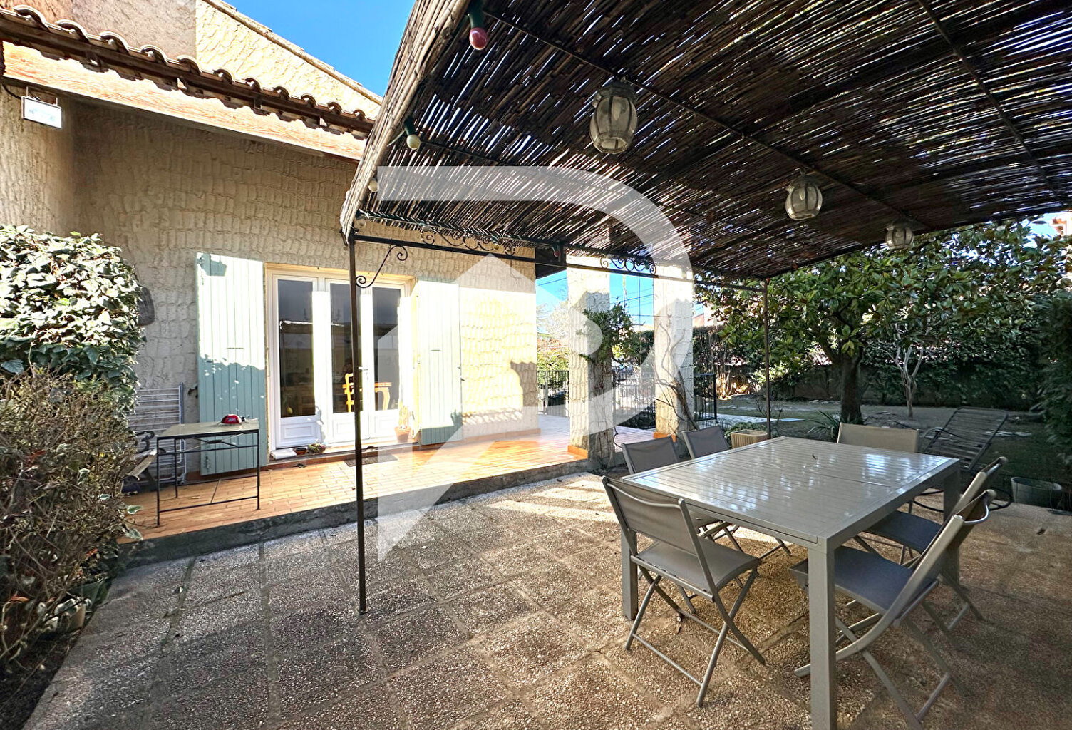 Pertuis - Maison individuelle de 108 m2 hab sur 600 m2 de ter... — photo 1