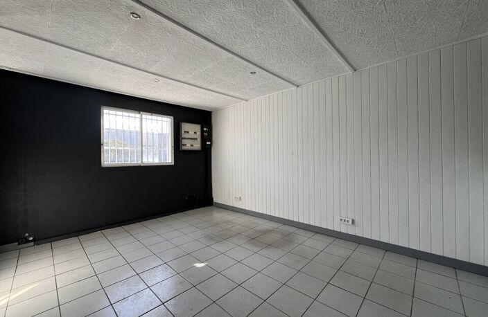 LOCAL D'ACTIVITE - ATELIER à LOUER — photo 4