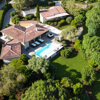 Maison 10 pièces 1368000 €