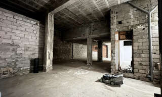 Commerce  305 m² à louer à Ajaccio (20000)