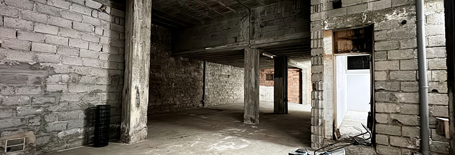 Commerce  305 m² à louer à Ajaccio (20000)