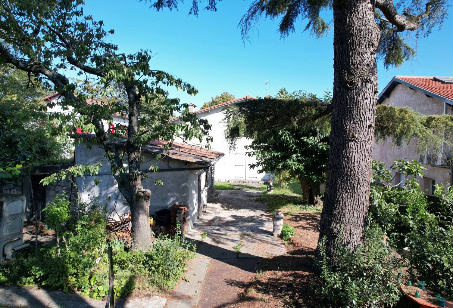 Maison Familiale Jardin arboré & Dépendance - Habitat ou Tertiaire — photo 1