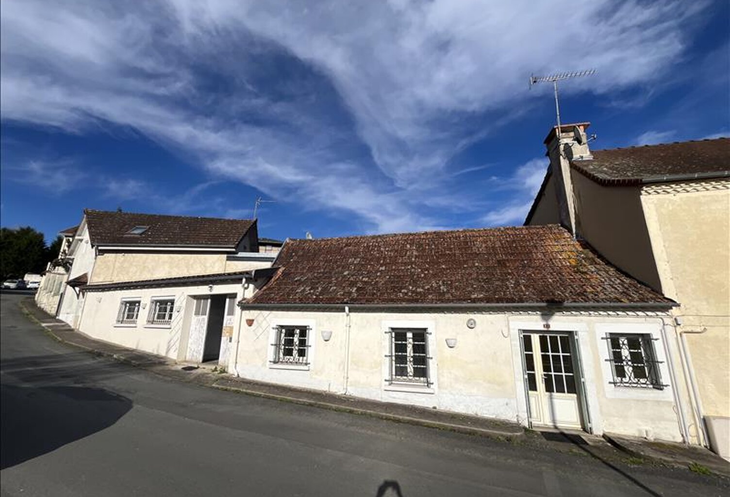 Maison de ville de 3 pièces principales — photo 1