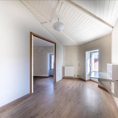 Maison 7 pièces 275600 €