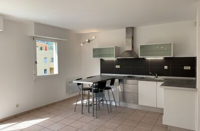 location appartement 685 € CC /mois à proximité de Villeneuve-Loubet (06270)