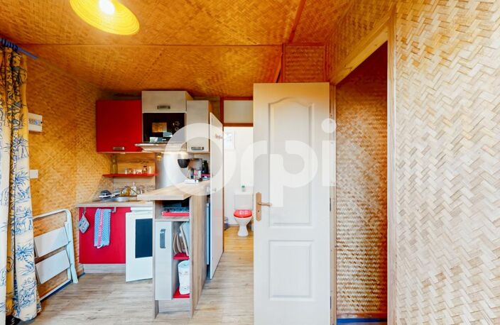 Terrain de loisir de 115m² avec chalet en bois et terrasse — photo 3