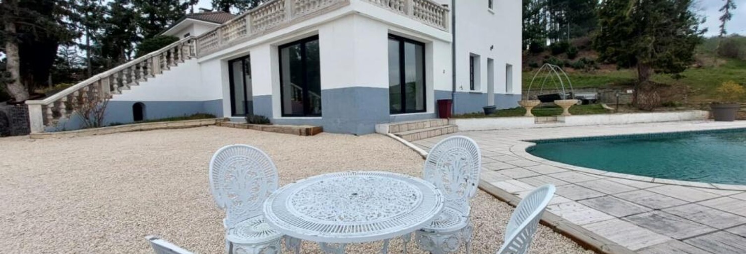 Maison 10 Pièces 357 m² à vendre à L'Étrat (42580)