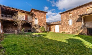 Maison 11 Pièces 304 m² à vendre à Ville-sur-Jarnioux (69640)
