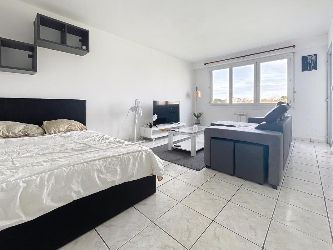 Appartement 1 pièces  à vendre Rochelle (La) 17000