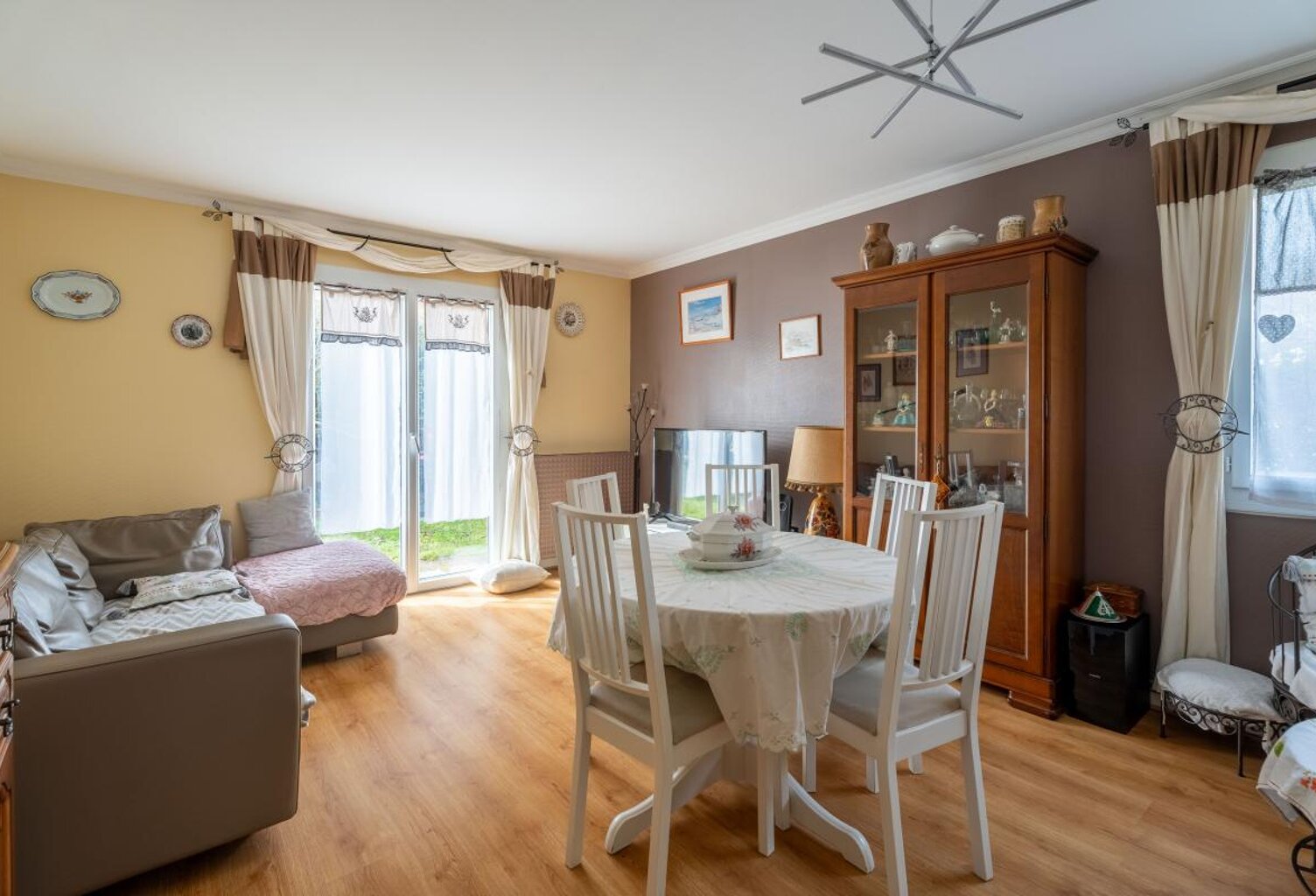 Maison À Vendre — photo 1