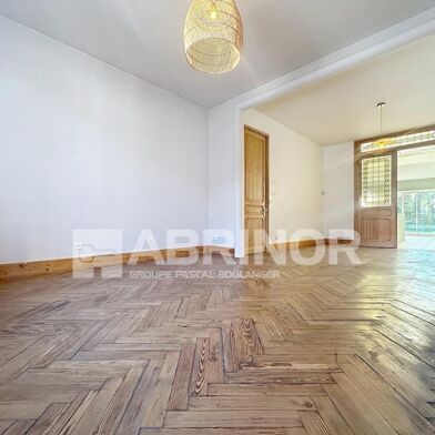 Maison 5 pièces 699900 €