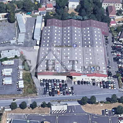 Local industriel  64009 €