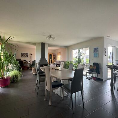 Maison 6 pièces 148 m²