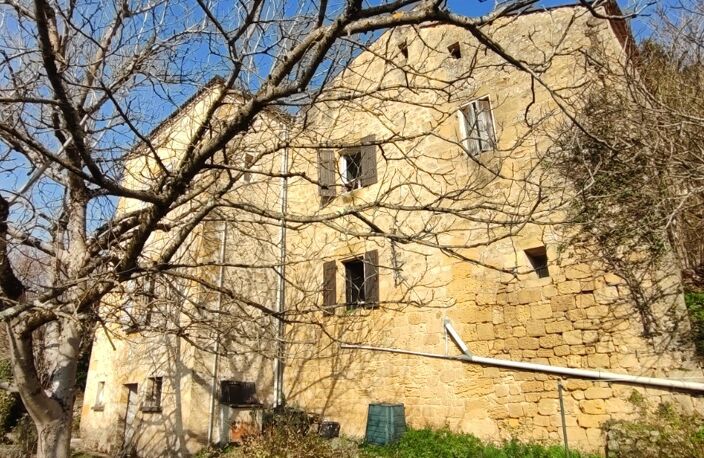 IDEAL  INVESTISSEURS OU MAISON DE VACANCES BEL ENSEMBLE DE MAISONS DE BOURG EN PIERRE DE 60 M² et 50 M² + ANNXE DE 40 M², LE TOUT SUR UN TERRAIN NON CLOS DE 954 M² — photo 4
