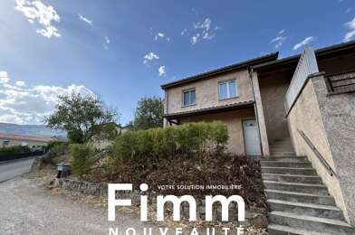 Appartement 4 pièces 756 €