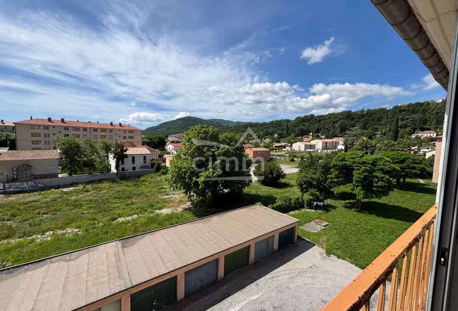 Appartement F5 avec garage et cave à Sisteron — photo 1