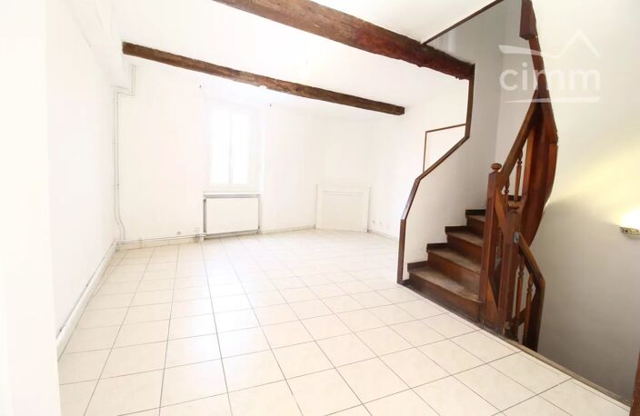 VENDU une maison de village rénovée avec un jardin — photo 4