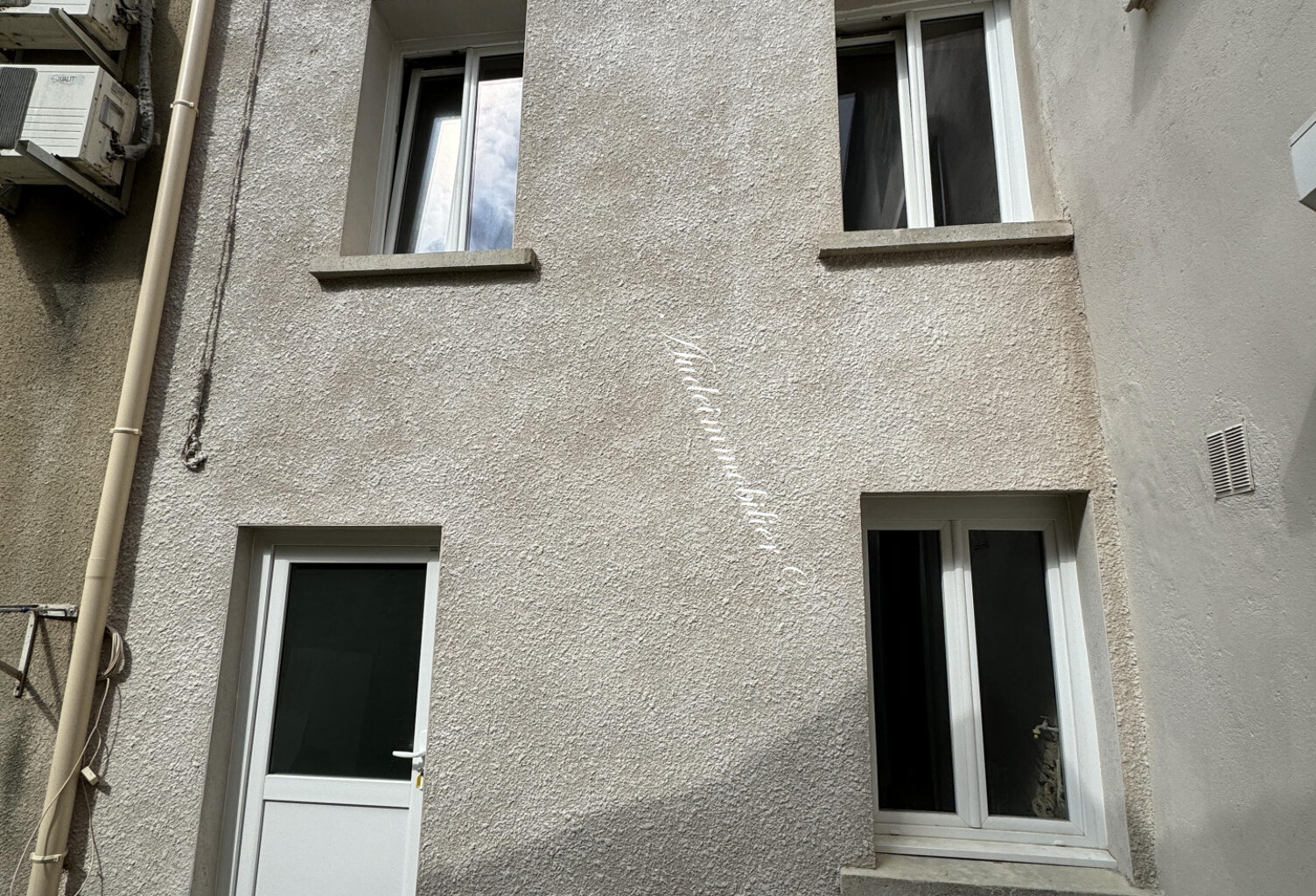 Maison de village en pierres — photo 1