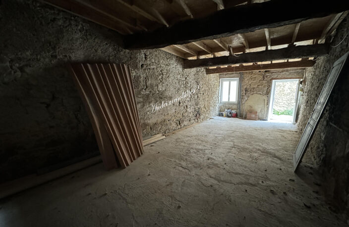 Maison de village en pierres — photo 2