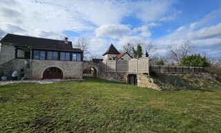 Maison 10 Pièces 250 m² à vendre à Salvagnac-Cajarc (12260)