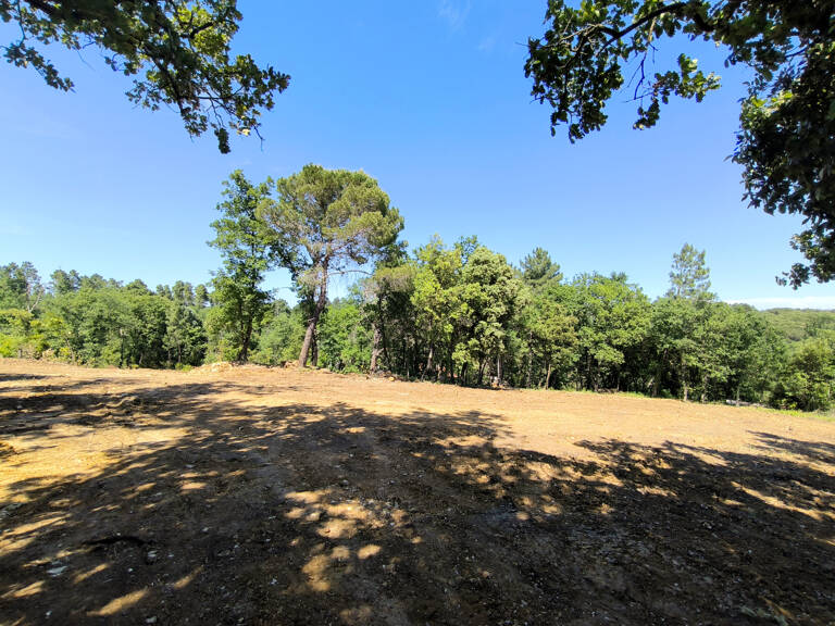 Terrain à bâtir de 7300m2 éligible au PTZ pour les primo acc — photo 1