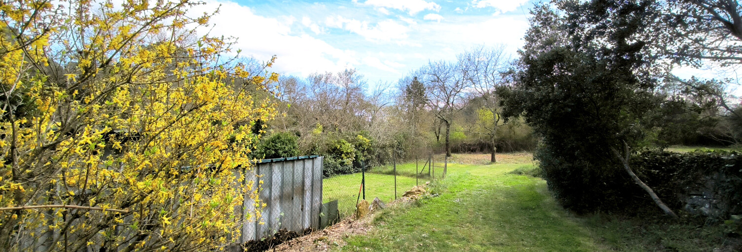 Terrain  3000 m² à vendre à Uzès (30700)