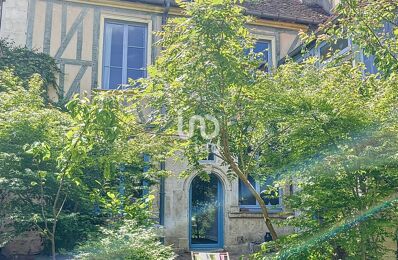 vente maison 390 000 € à proximité de Saint-Germain-du-Puy (18390)