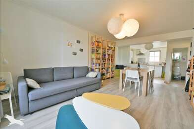 Appartement 3 pièces 215130 €