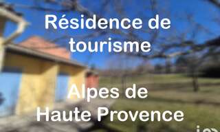 Commerce  2831 m² à vendre à Saint-Étienne-les-Orgues (04230)