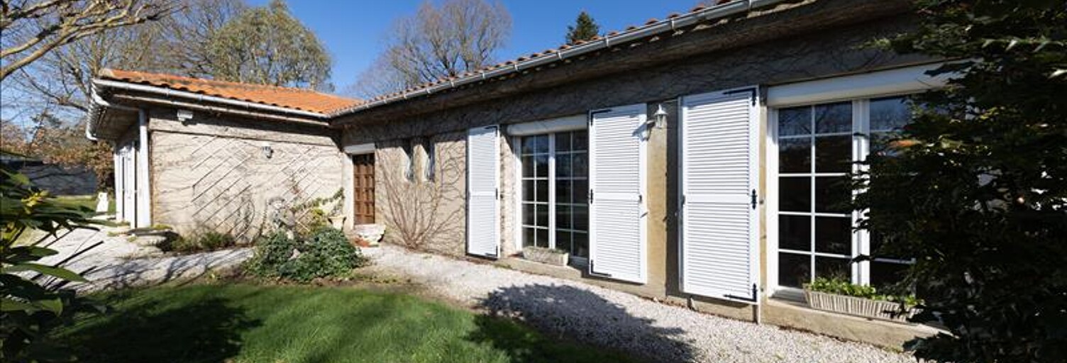 Maison 7 Pièces 160 m² à vendre à Nieul-le-Dolent (85430)